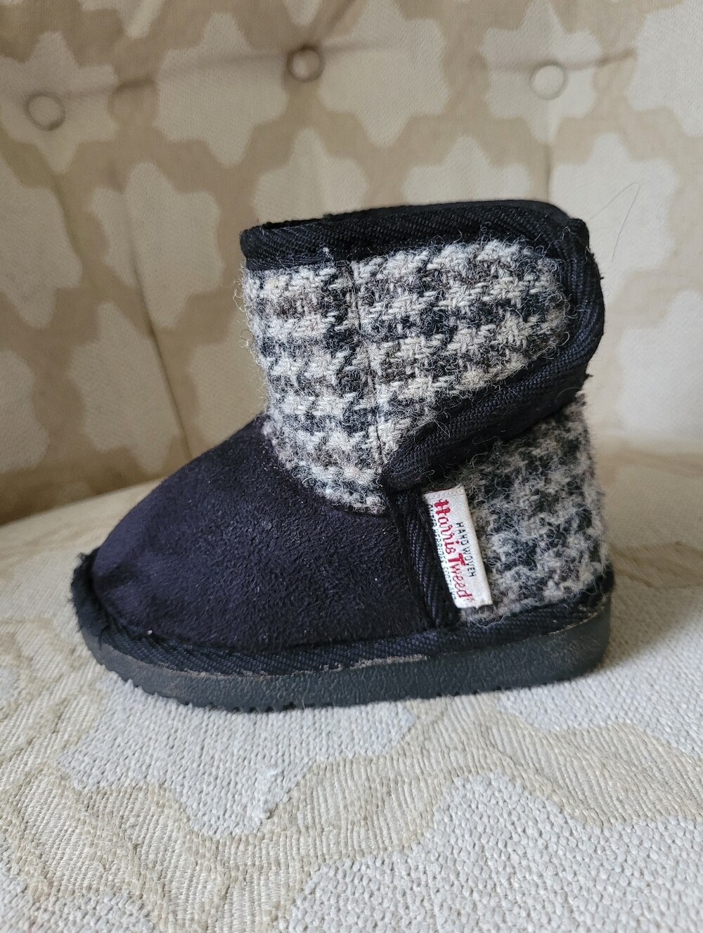 CLOSSHI PREMIUM HARRIS TWEED SLIP ON BOOTIES BLACK EASY ON UNISEX TODDLER SIZE 6